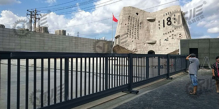 博物館大門,博物館大門案例,永特佳爾分段門